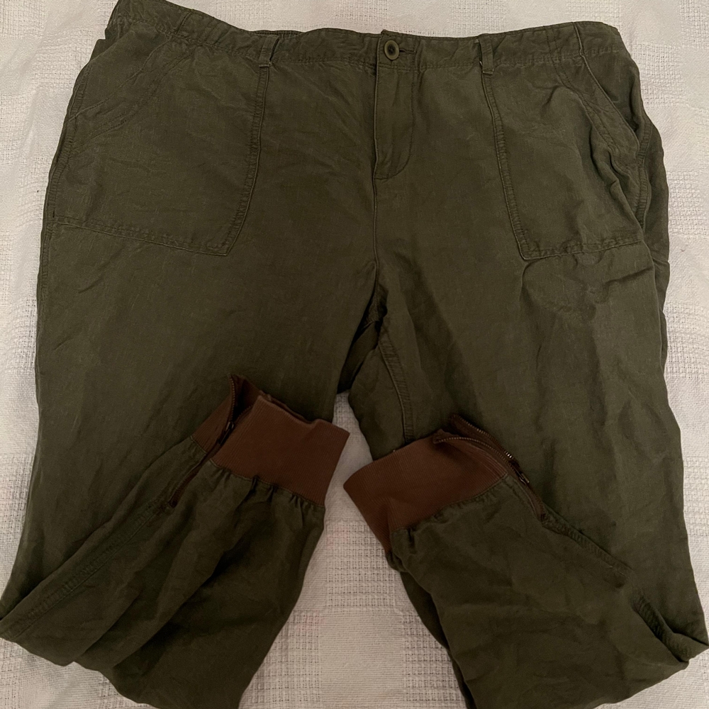 Old Navy Women's Dark Olive Cargo Pants